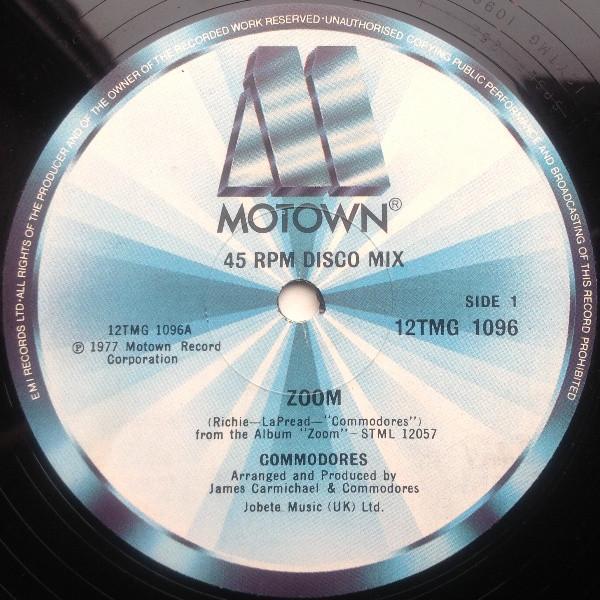 Commodores - Zoom