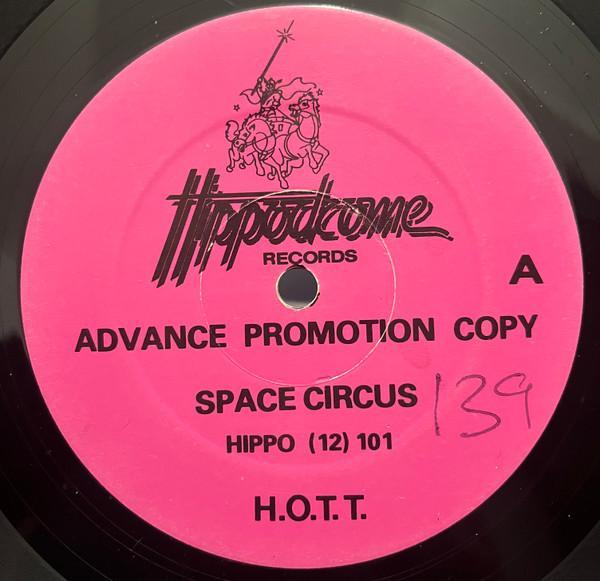 H.O.T.T. - Space Circus