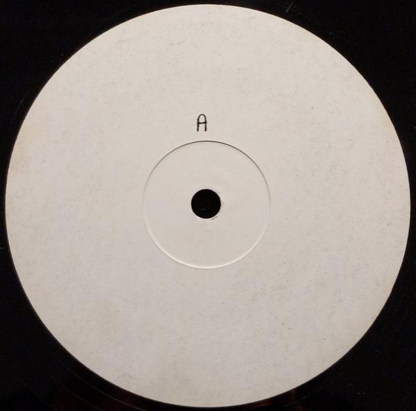 Rachel Auburn - Bass Keeps Pumpin'
