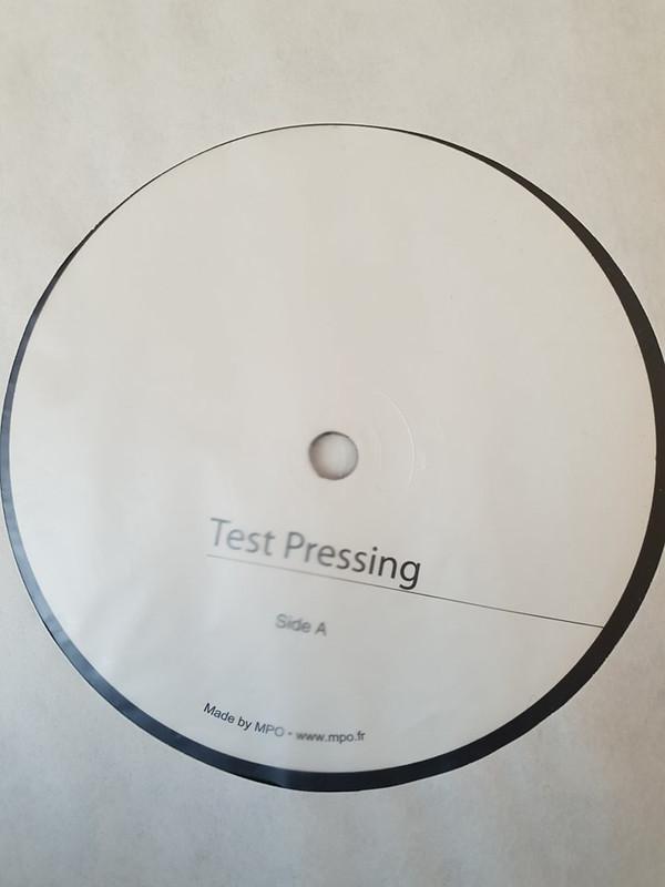 Telekinesis , N.Phect - Machines / Blackwhite